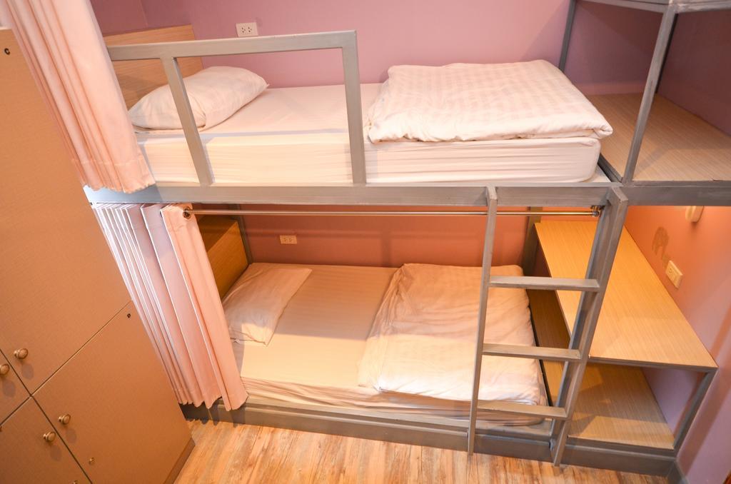 Bed 4-Bed Female Dormitory Room