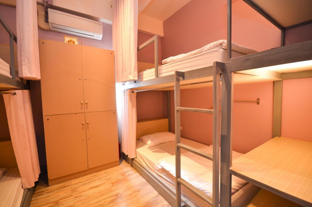 Bed 4-Bed Female Dormitory Room