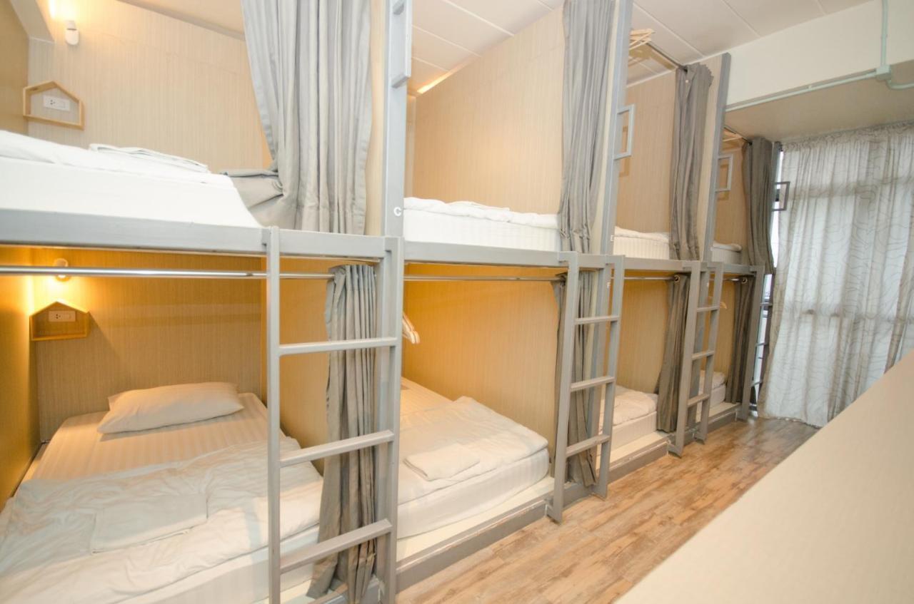 Bed 8-Bed Mixed Dormitory Room